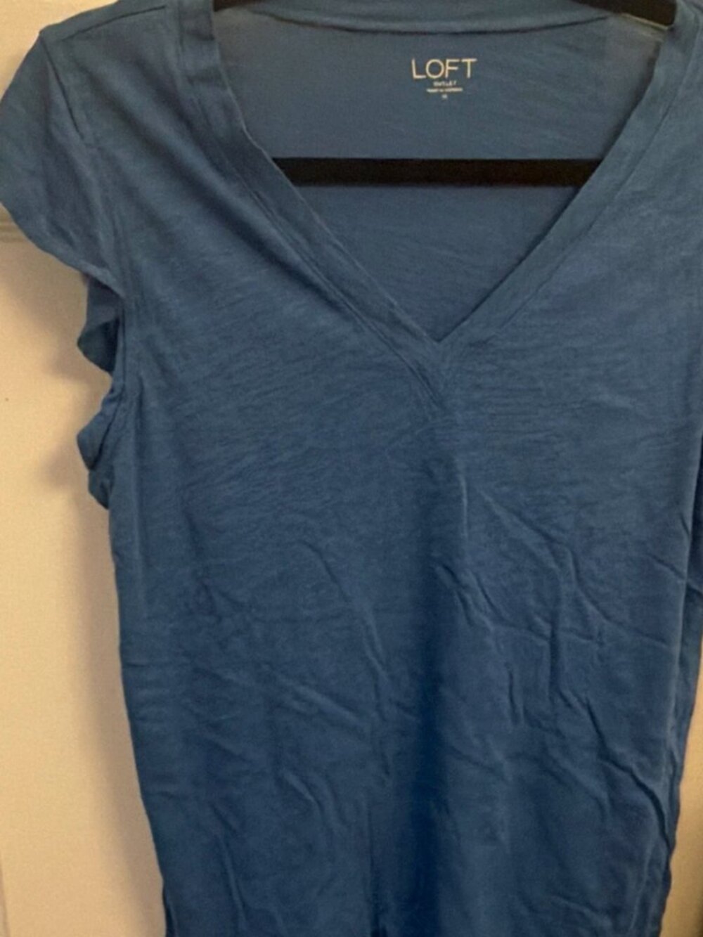LOFT Outlet Blue T-Shirt M Women’s Cotton Knit V-Neck Short Sleeve Ruffle